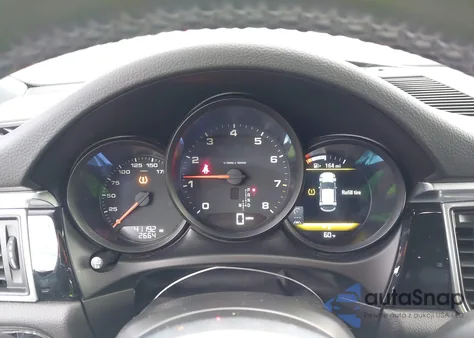 2018 Porsche Macan Sport Edition z USA, uszkodzony, nr VIN WP1AA2A57JLB17550